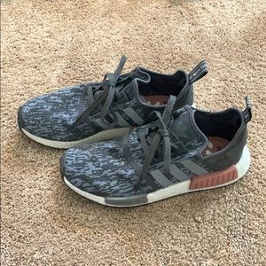 adidas women’s NMD_R1 'Heather Grey Raw Pink'